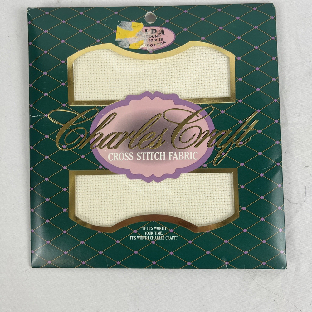 Charles Craft 14 ct 12x18” CR-5442 Antique White